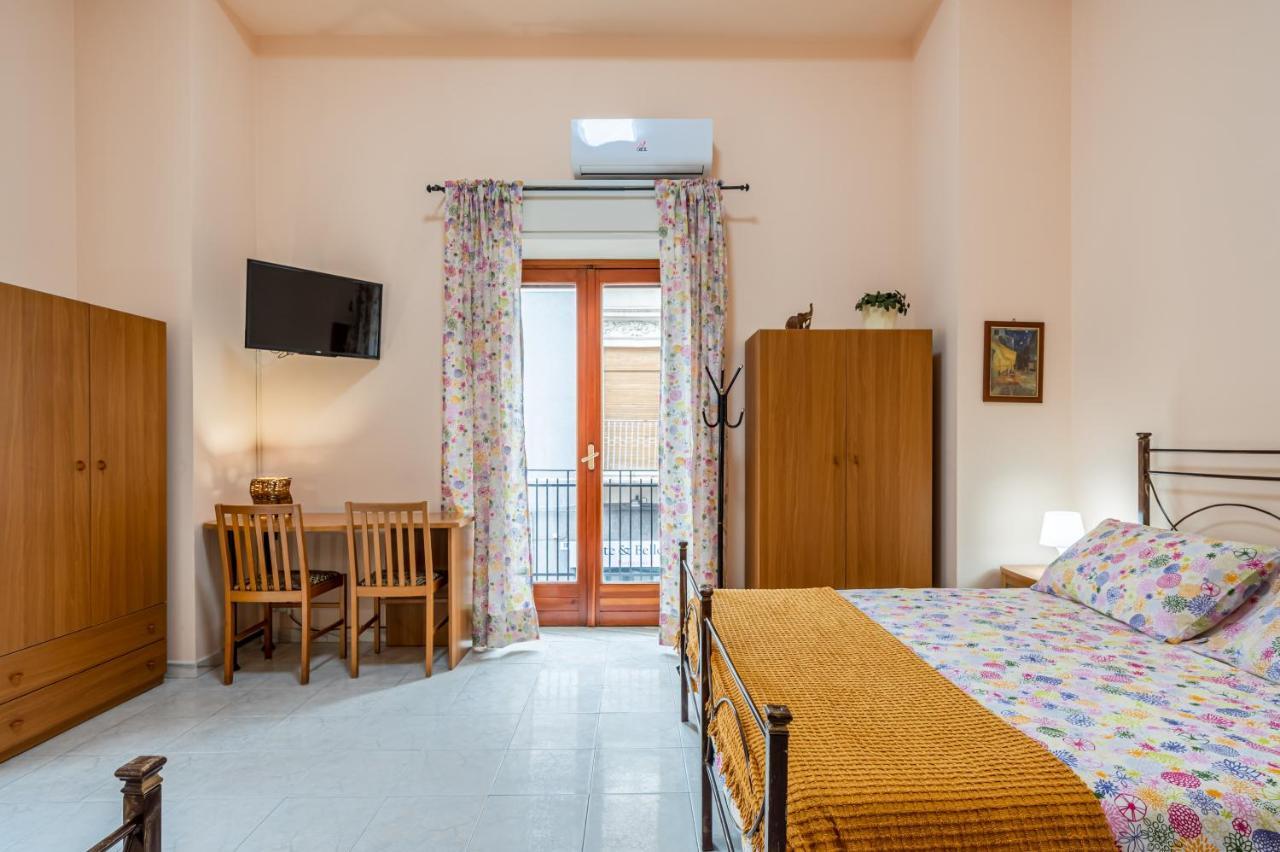 Catania Central And Comfy Apartments Eksteriør billede